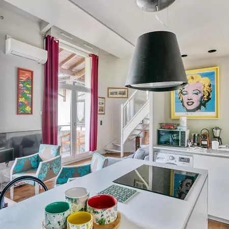 Superb And Design Duplex - - Welkeys Apartment